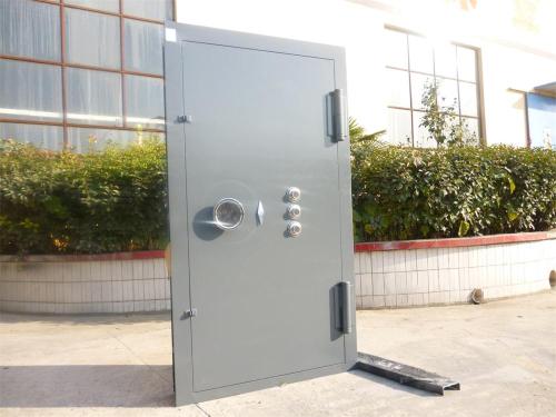 光伏熱鍍鋅螺栓扭轉(zhuǎn)試驗(yàn)機(jī)